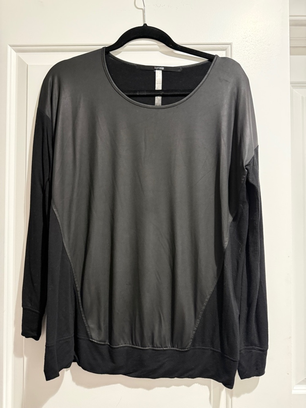 NWOT Kensie Black Two-Tone Long Sleeve Scoop Neck Sweatshirt